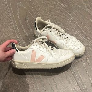 Veja Sneakers